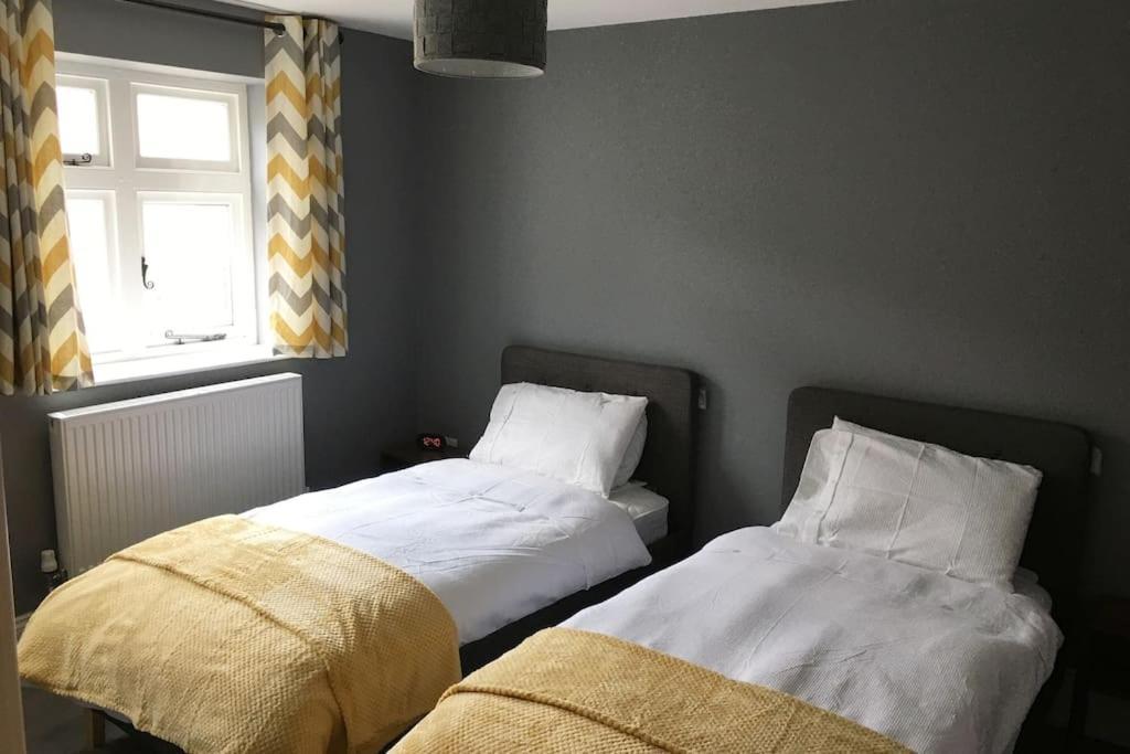 Stylish 2 Bed Apart In The Heart Of North Norfolk นอร์ทวัลชัม ภายนอก รูปภาพ
